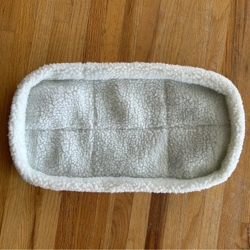 Small pet carrier